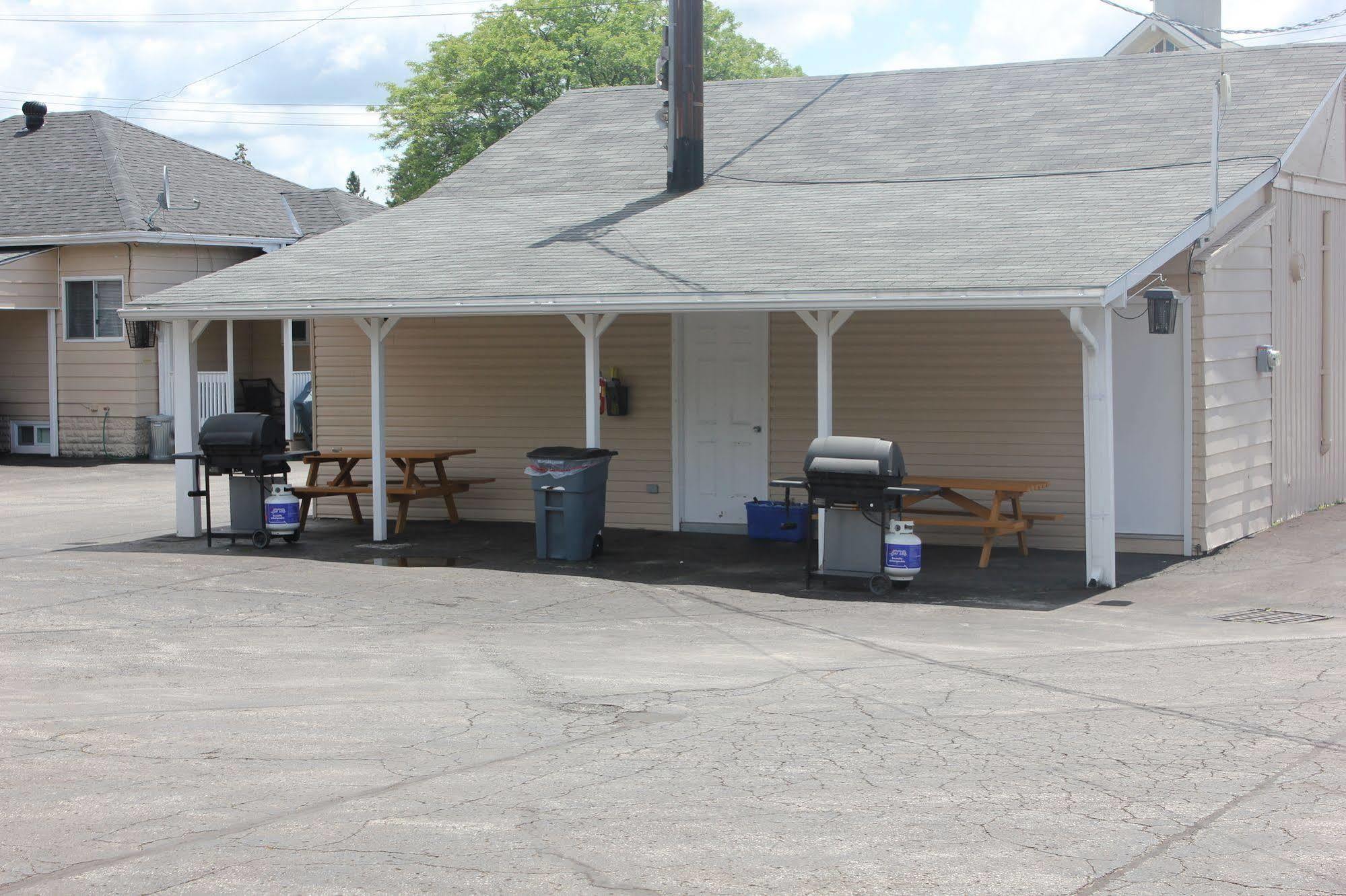 Nights Inn Owen Sound Exterior foto